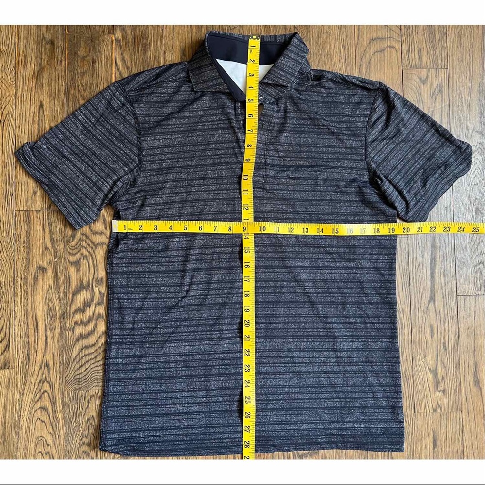 Men’s Lululemon Short Sleeve Gray / Black Striped Polo (Size Medium)